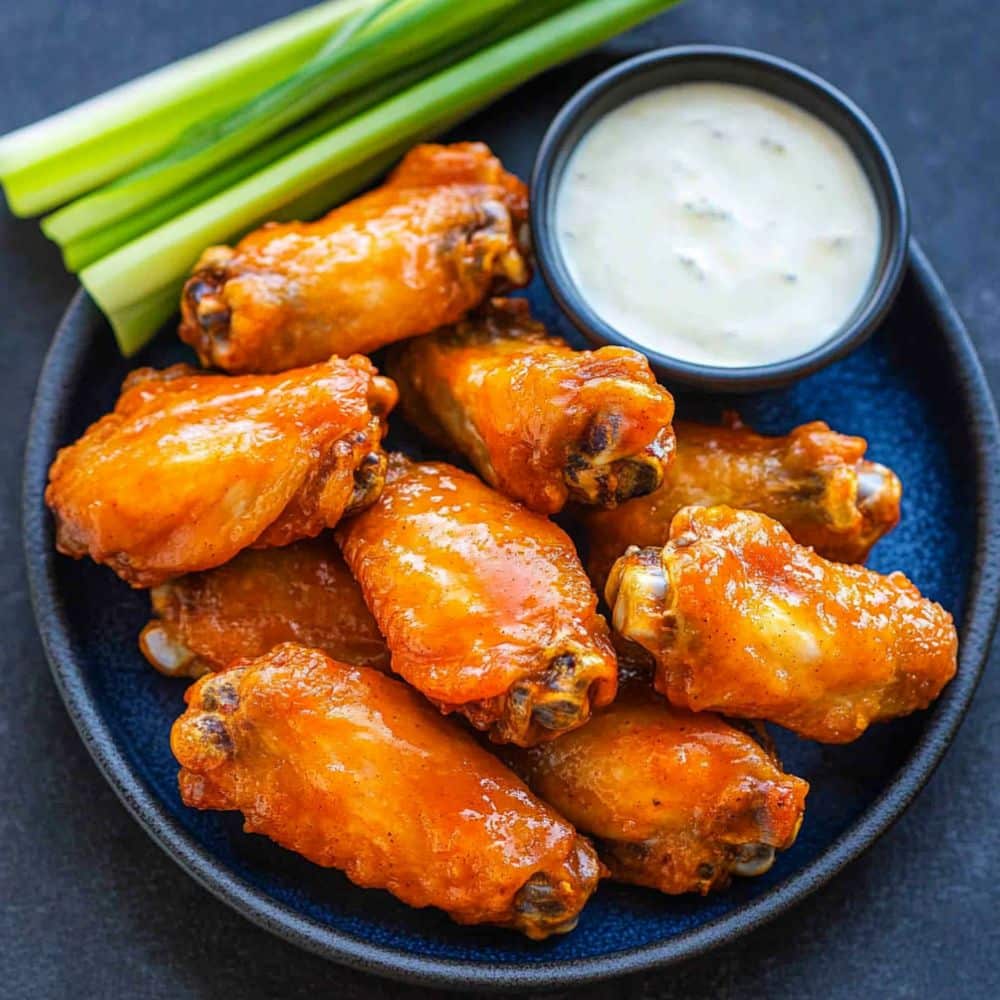 Delicious Crispy Buffalo Chicken Wings Recipe - Perfect for Parties 1 buffalo chicken wings